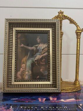 Green Tree Gallery Ornate Gold Framed Baroque Classical Art Print Cherub Queen
